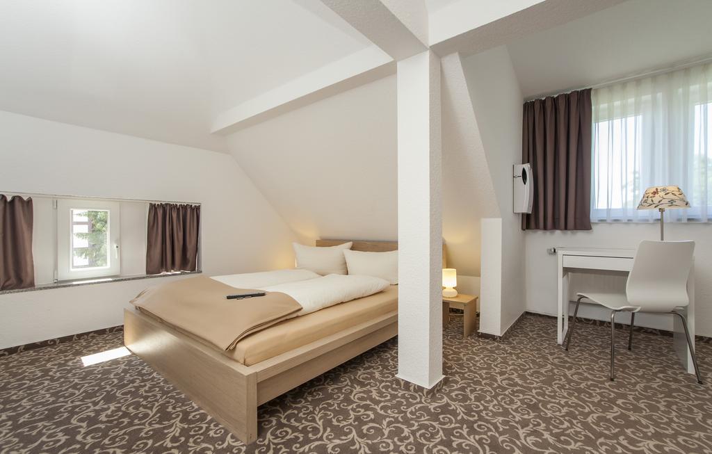 Pension Lok-Inn Walluf Номер фото